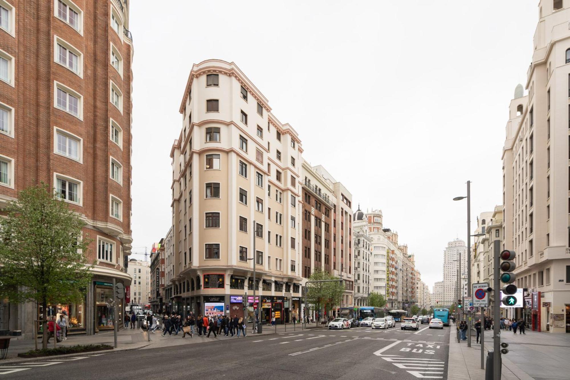 Apartamento Reformado Para 6 Personas En Plena Gran Via Alquiler Temporal Madrid Ngoại thất bức ảnh
